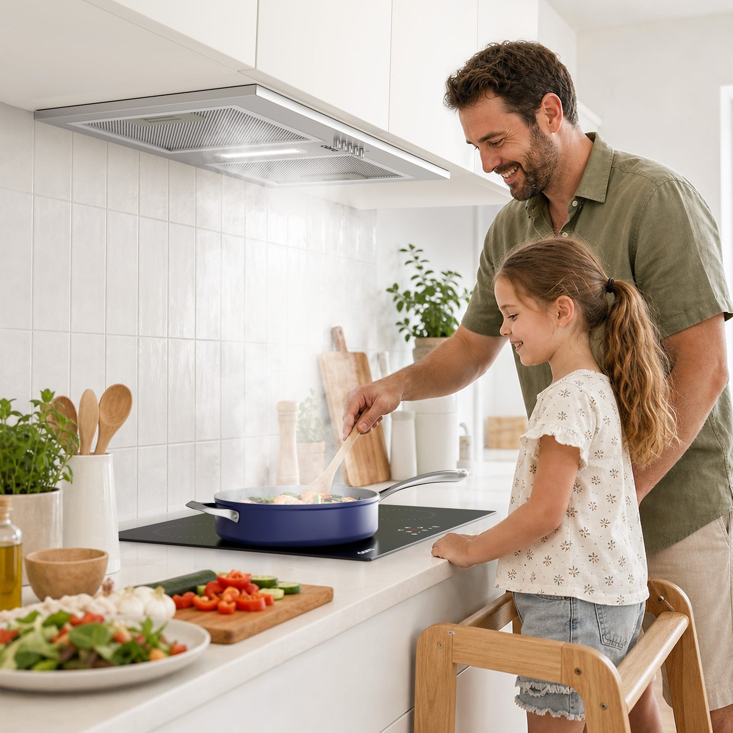 Domestic family cooking with CIARRA CBCS5937A under cabinet cooker hood